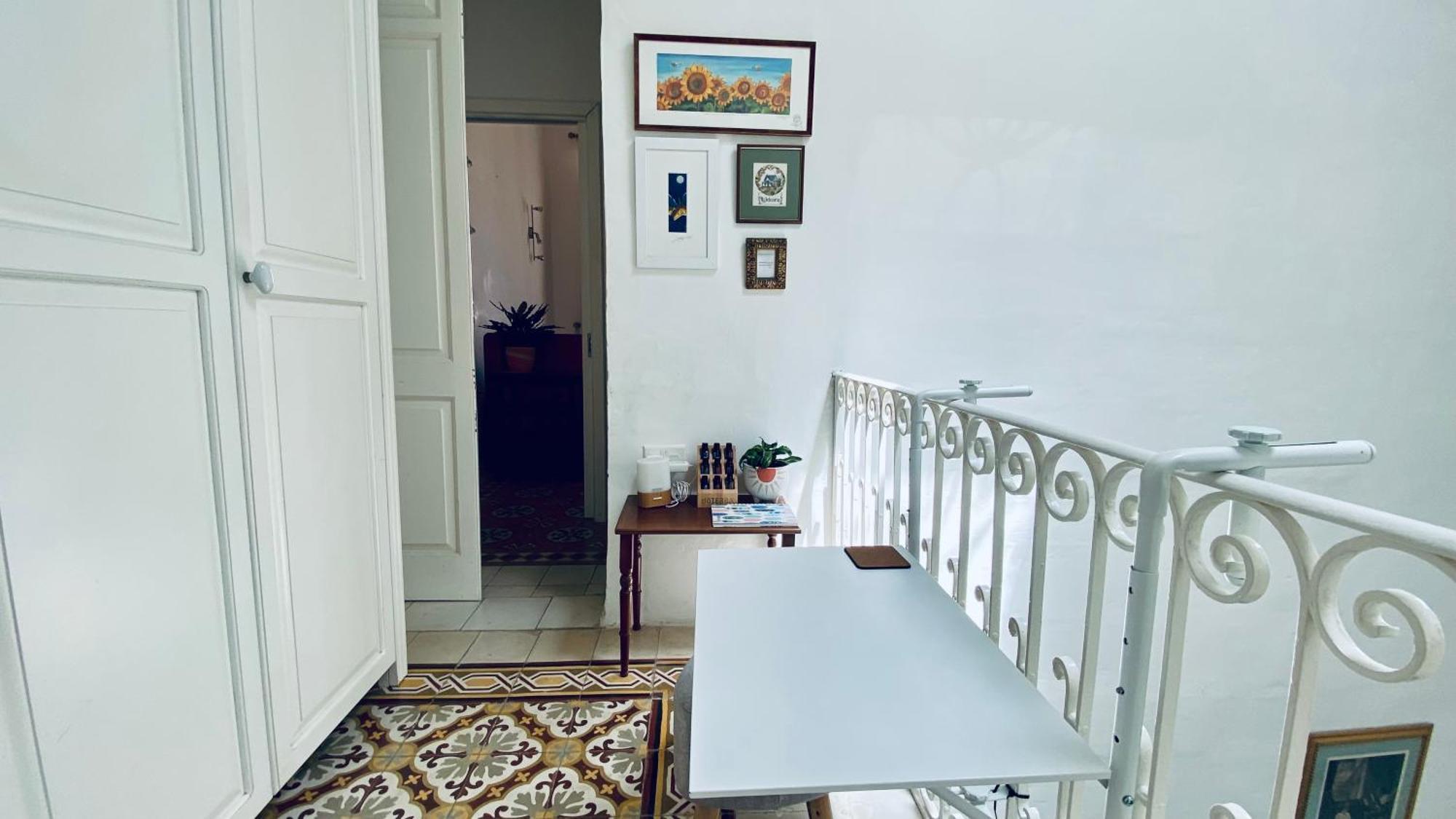 Free Breakfast, Pool, Spacious Aircon Hideaway Apartment Mosta Bagian luar foto
